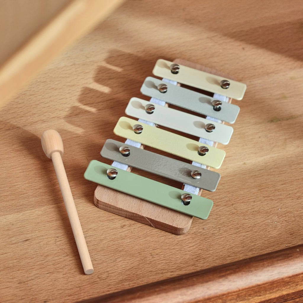 Beliebtes Montessori Holz-Musikinstrument-Set „Eichhörnchen“ – Musikspielzeug für Babys & Kinder | Verschiedene Instrumente, CE-zertifiziert