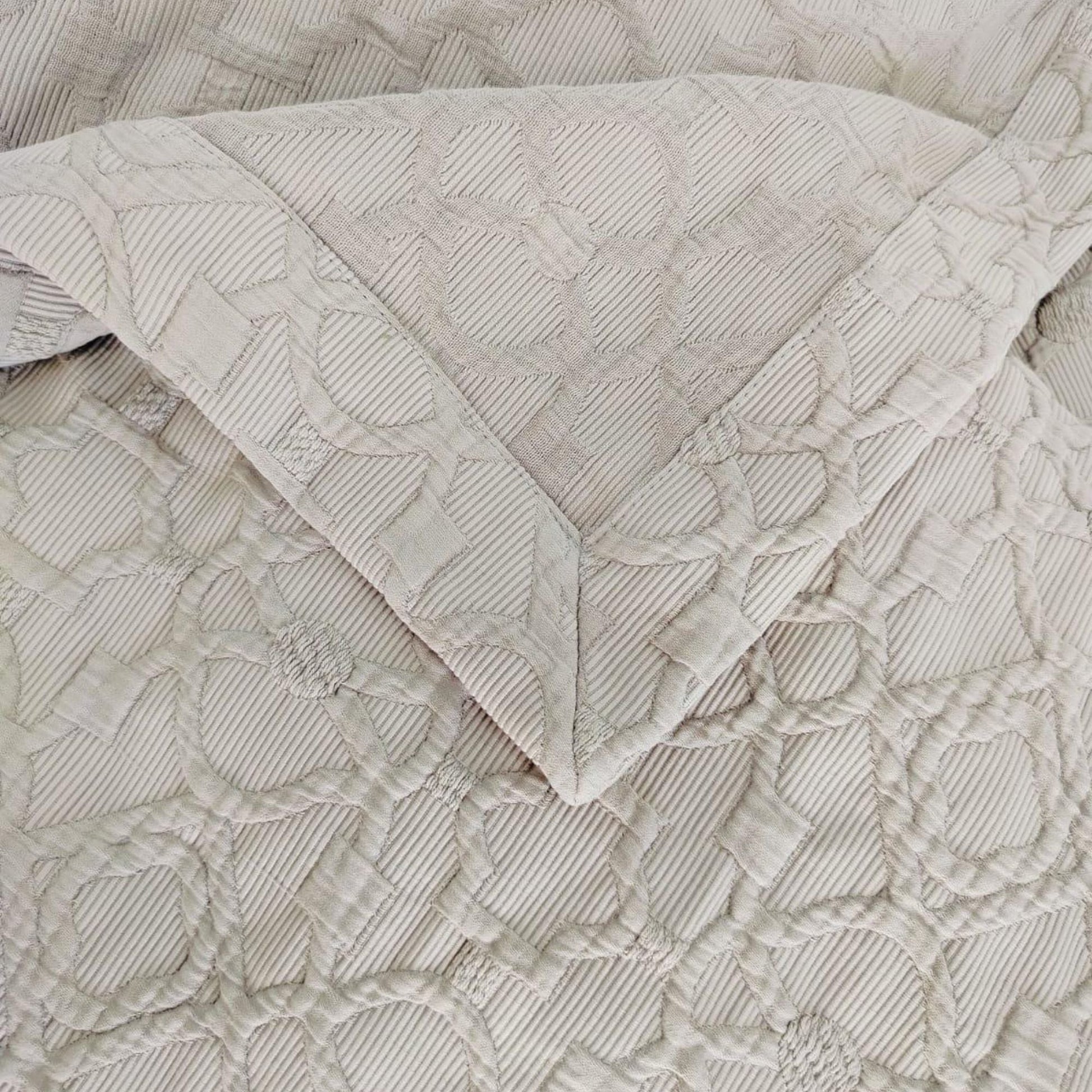 Arabesque Baumwolle Matelassé Tagesdecke