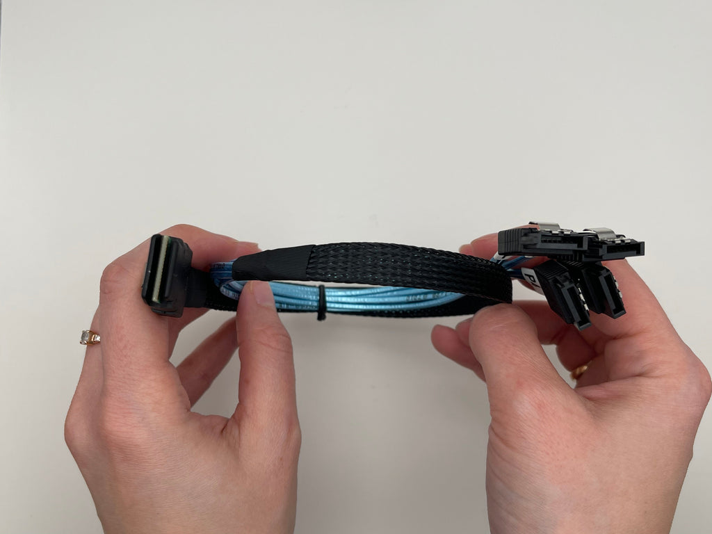 SFF-8087 to 4x SATA 0.5m