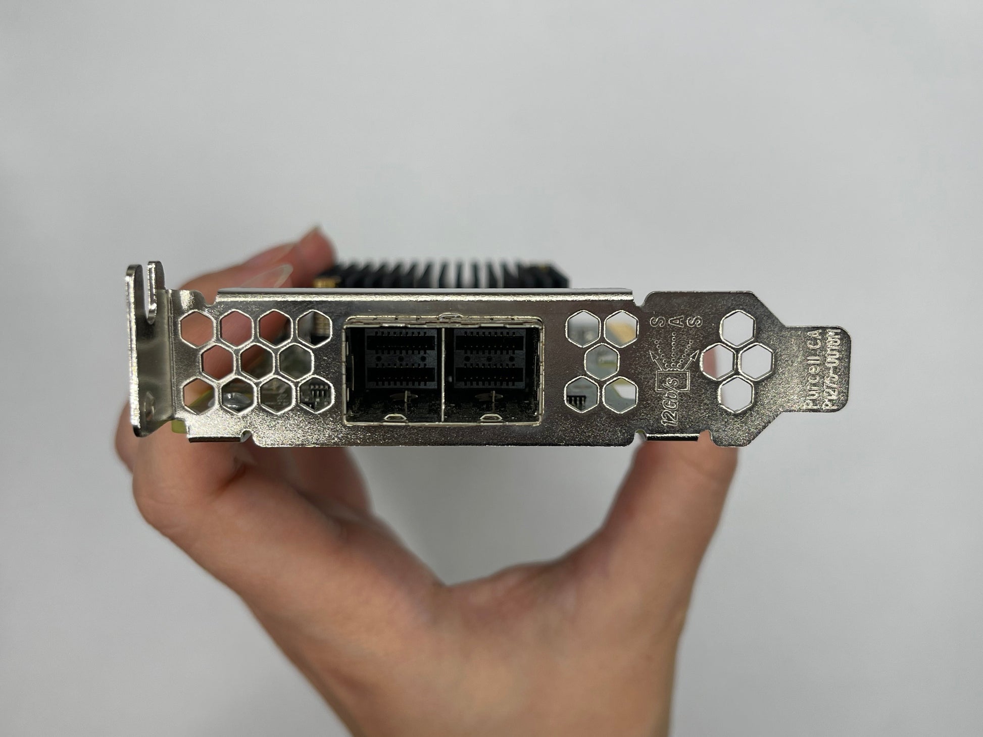 Fujitsu LSI9300-8E HBA - Low Profile - PSAS CP400E