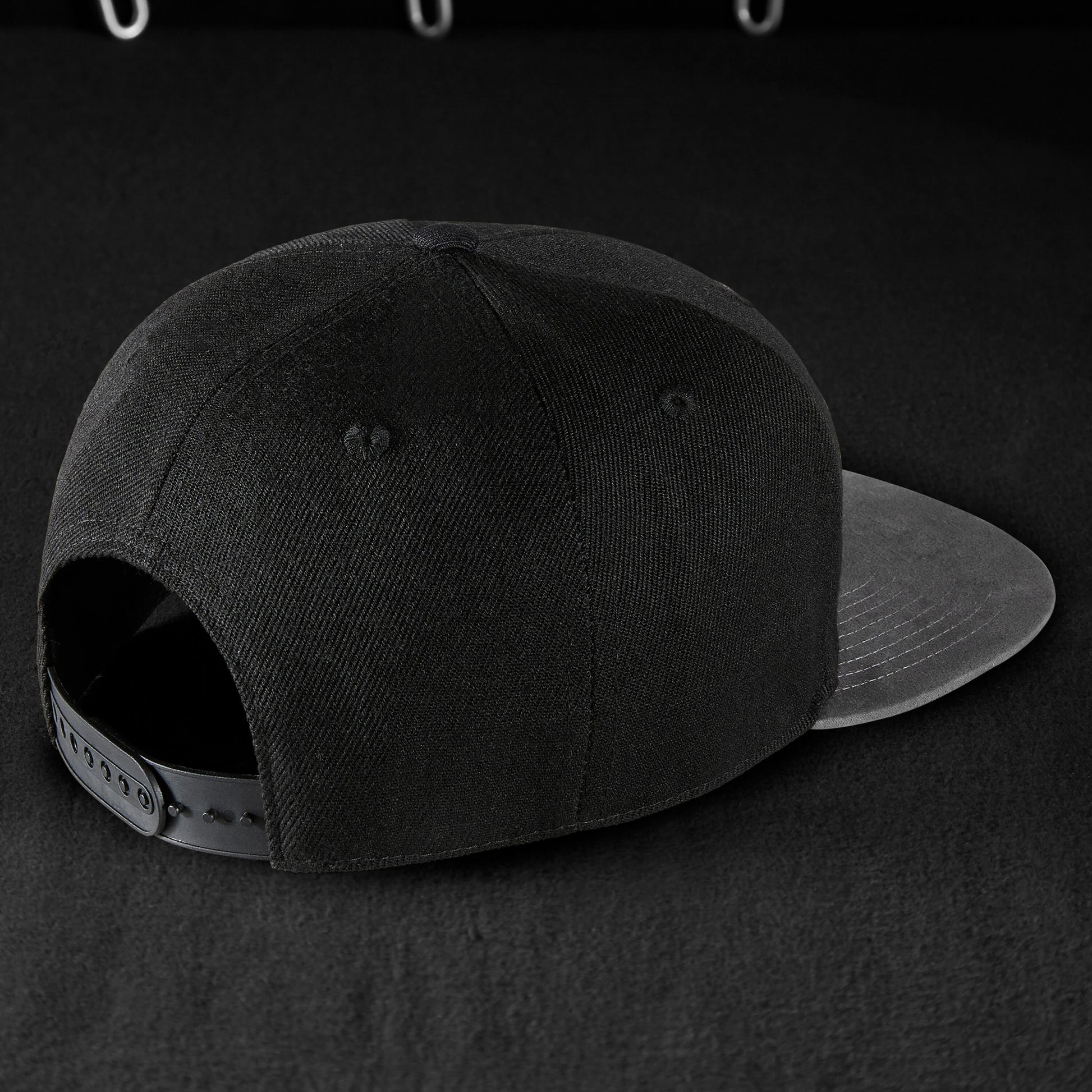 Snapback Cap - Black & Anthracite-Suede