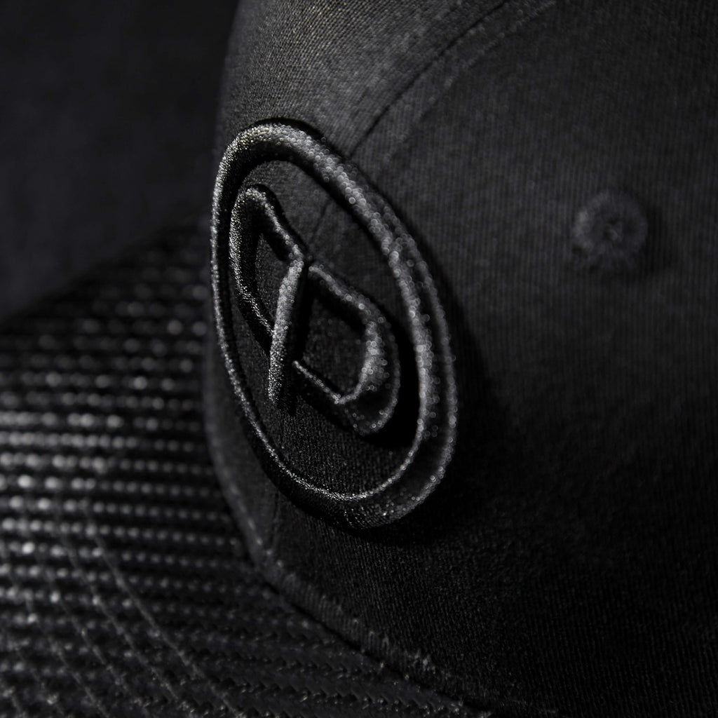 Snapback Cap - Black & Black Carbon