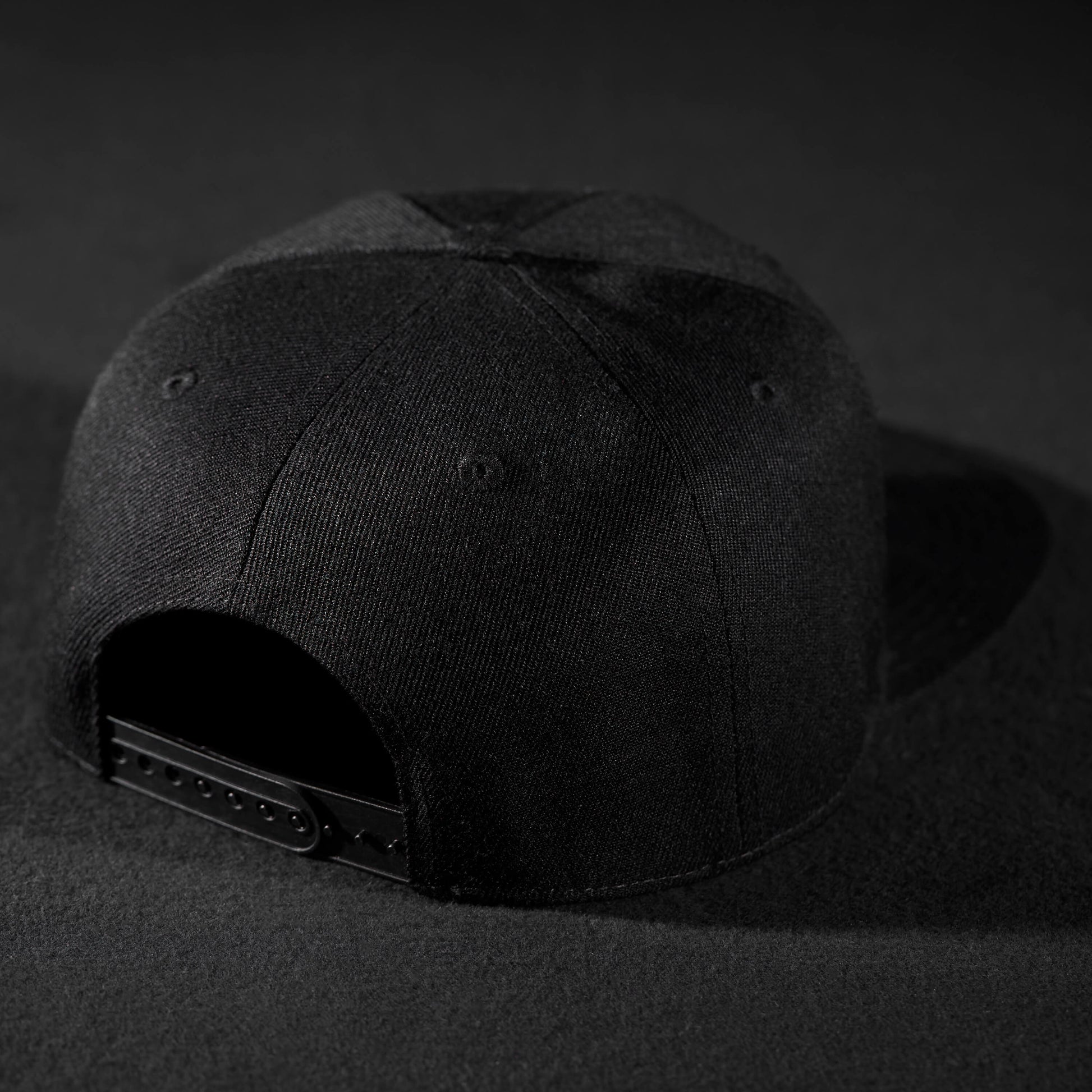 Snapback Cap - Black & Pink