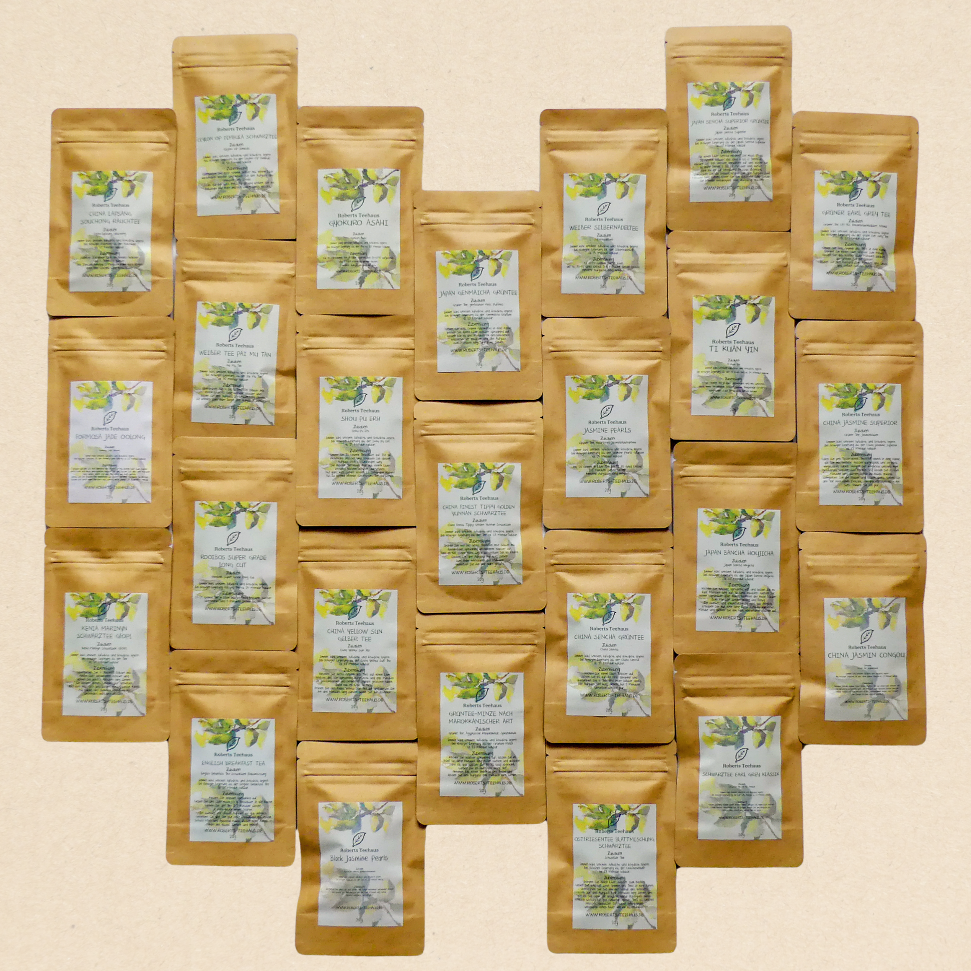 Probierpaket: Von jeder der 25 angebotenen Teesorten 20 Gramm