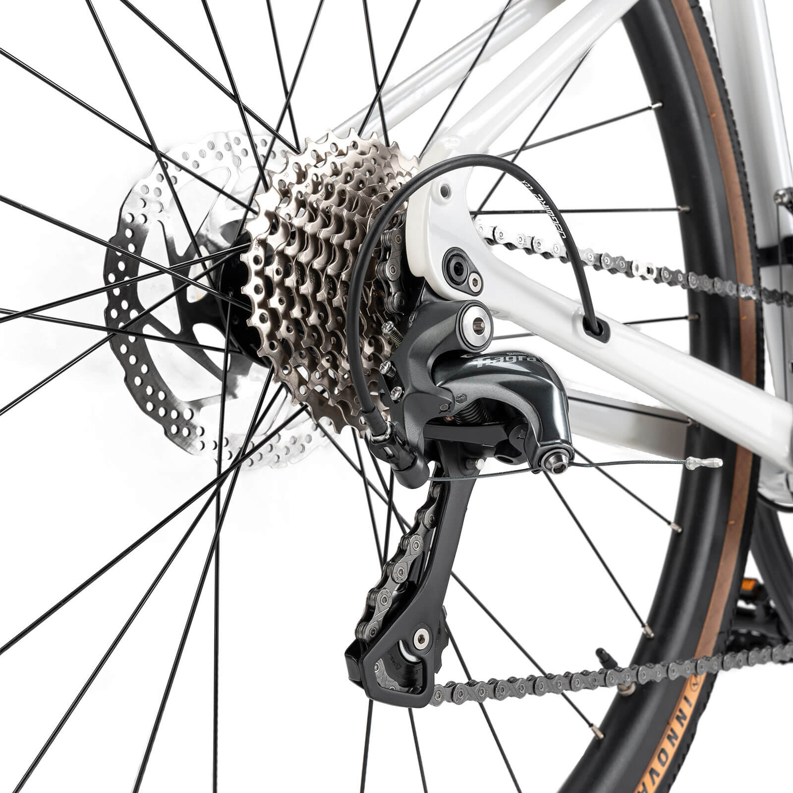 SPIN-P2M 700C Trekkingräder